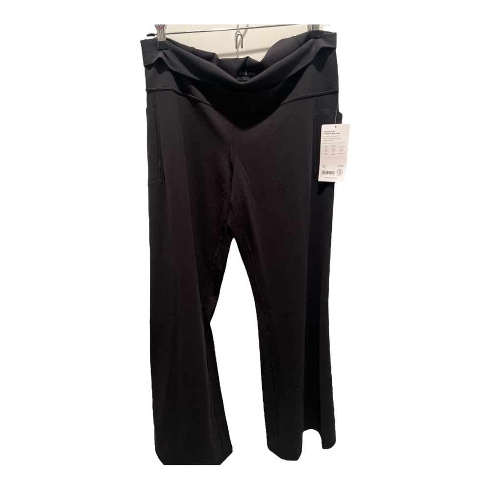 NWT Athleta Black Salutation Stash Flare Pant 1X
